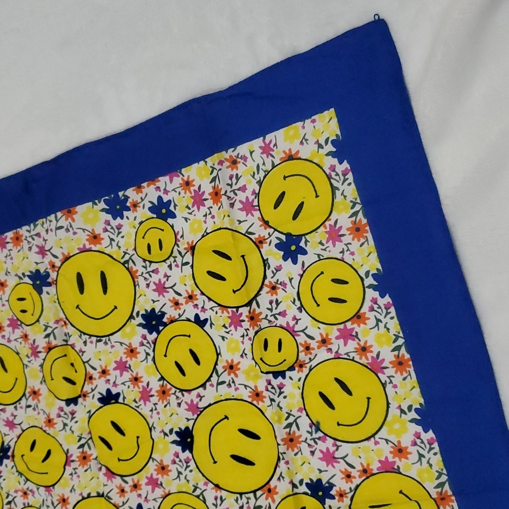 ❤️ 5for$10 Happy Face Bandana